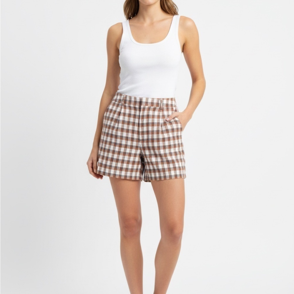 Nine West Brown Checkered Women Shorts size XLarge new with tags